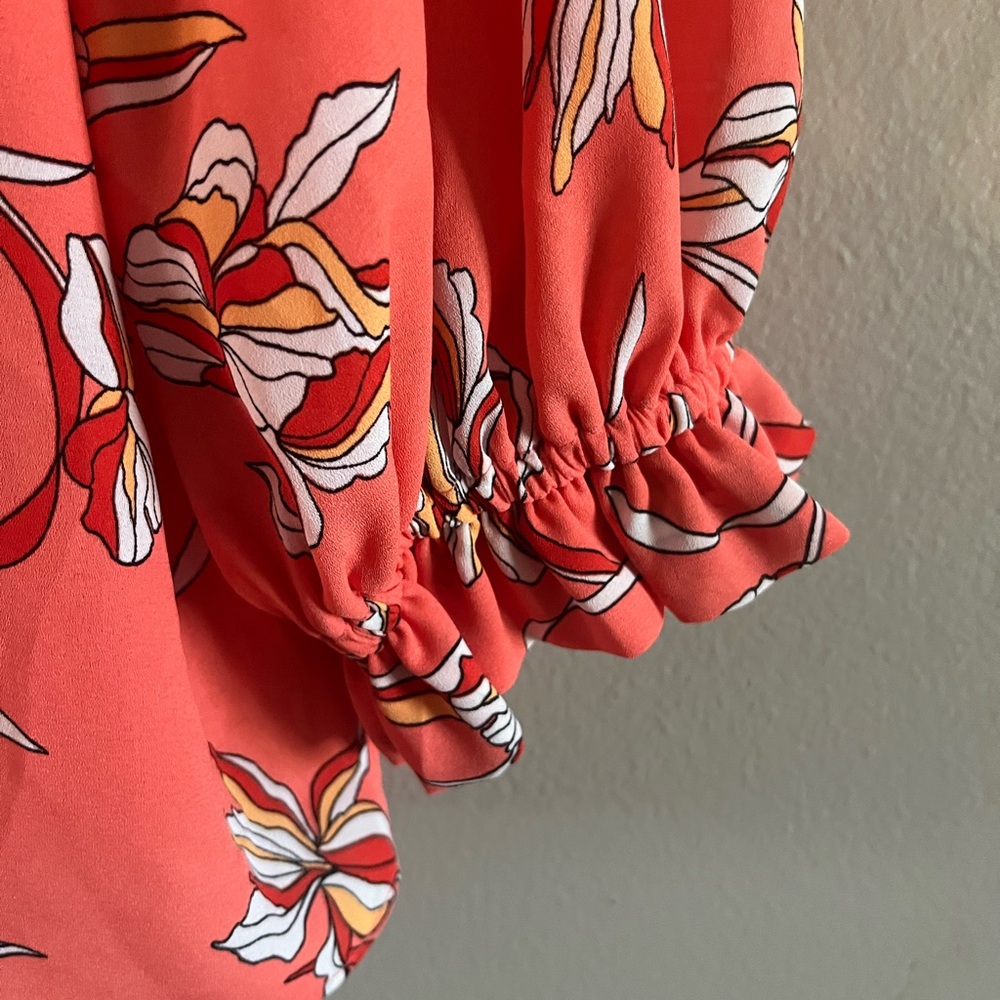 Worthington Vibrant Coral and White Floral Top - Picture 4 of 7